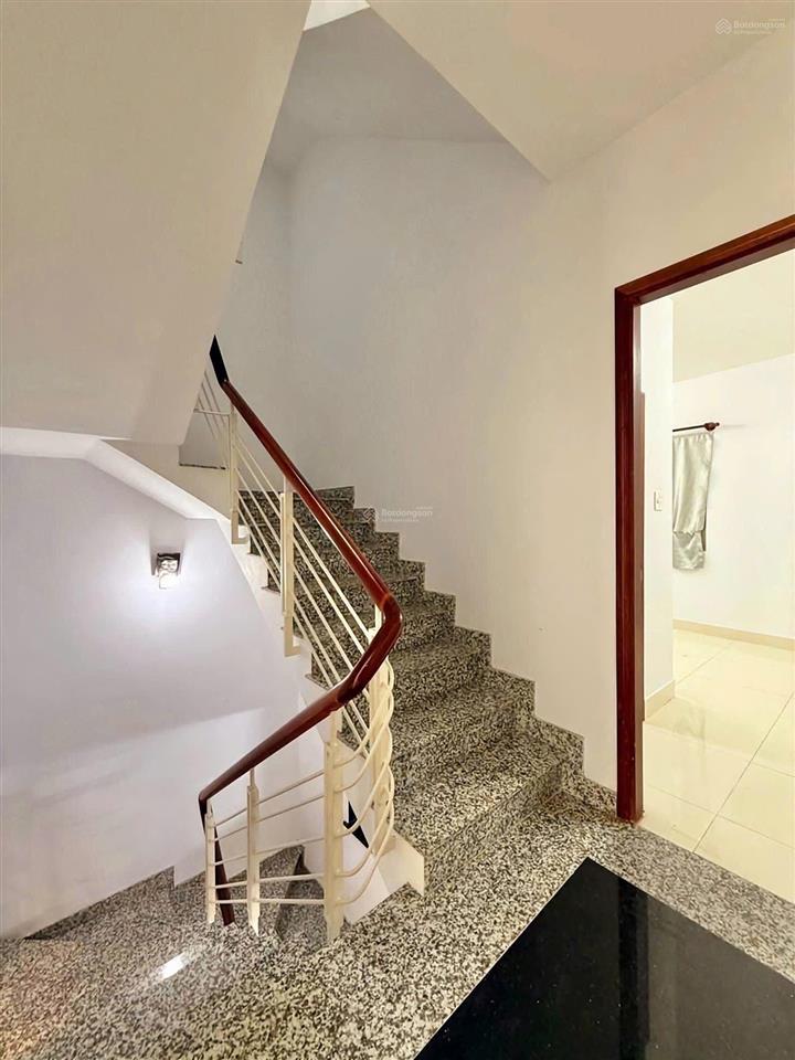 Chú thắng bán nhà tại hưng phú  p9 q8 bớt lộc cho kh thiện chí