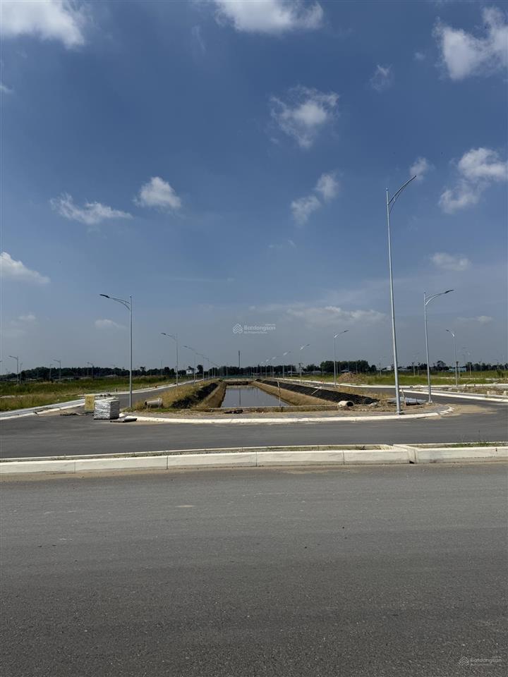 Đất nền lương hoà bình chánh 5x22 ngay chân cầu xáng ngang đường mai bá hương nối dài