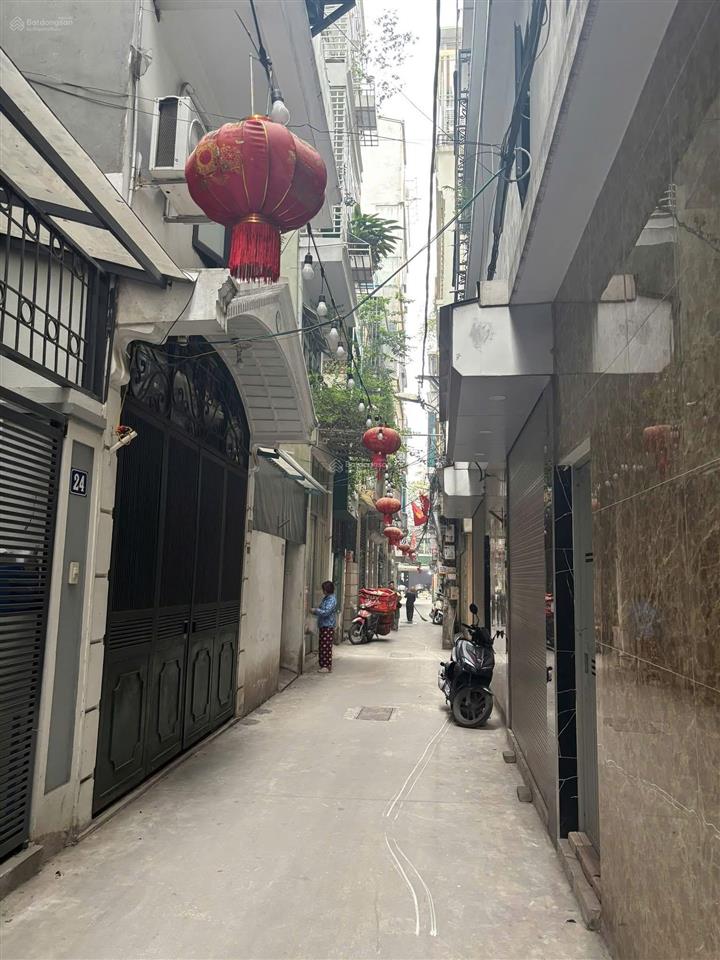 Bán nhà trung phụng 30m 4 tầng. nhà mới ngõ thông. giá 6,5 tỷ