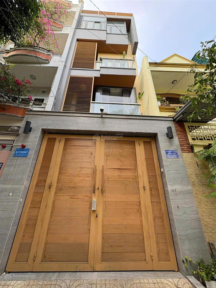 Nhà 5 tầng khu cư xá nguyên hồng, gần công viên. vị trí siêu đẹp. diện tích 4x16m