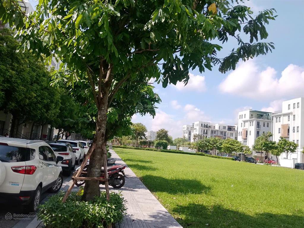 Chính chủ bán nhanh căn liền kề 99m2 kđt the manor central park giá thấp hơn thị trường 2 tỷ