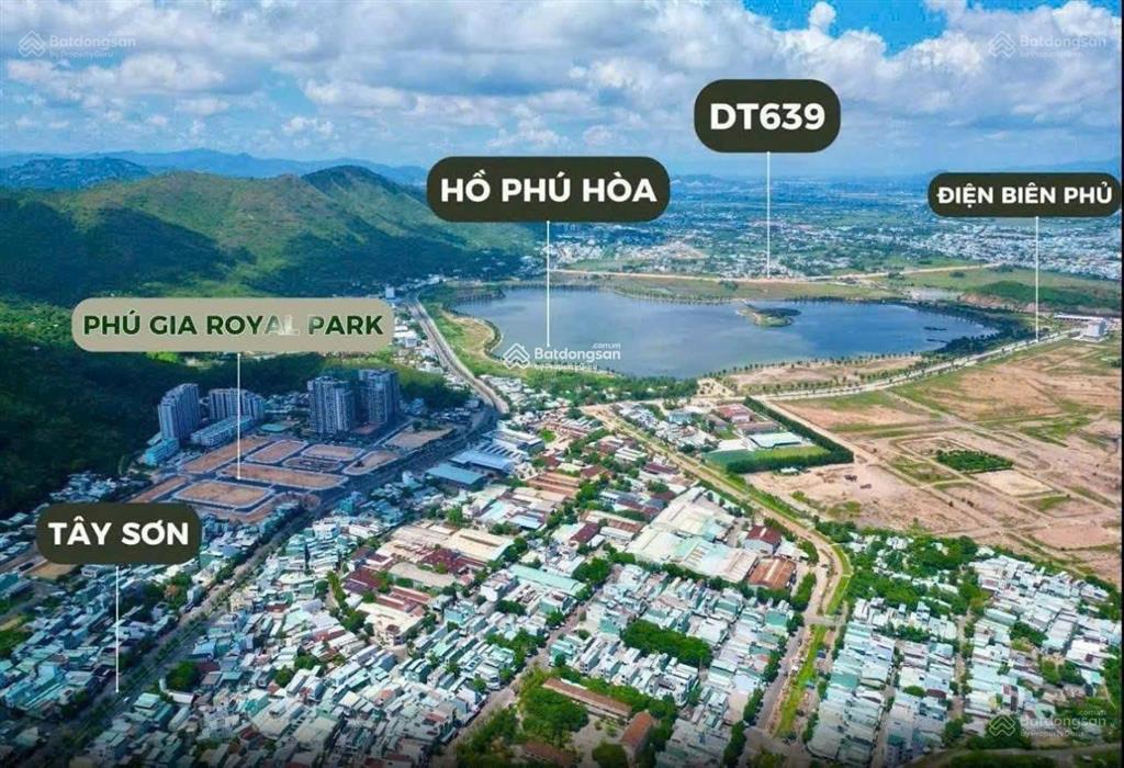 Giảm giá cực rẻ phú gia royal park 5,2 tỷ thanh toán 5 đợt, bàn giao có nhà sẵn 4 tầng 1 tum,