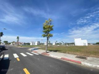 Lô đất liền kề 122,5m2 gần ql741, cao tốc bình dương  hcm, tại kđt green city. sổ sẵn. ck 12%