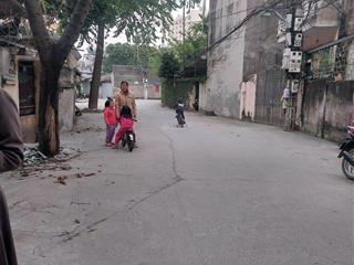 Bán nhà mặt phố ngô quyền phan đình giótla khê 5 tầng 30m
ngõ ô tô trước cửa ,nhỉnh 8 tỷ