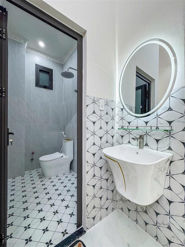 Hạ giá bán gấp nhà võ văn ngân  thủ đức chỉ 3 tỷ 150 gần trường dh sư phạm kỹ thuật shr