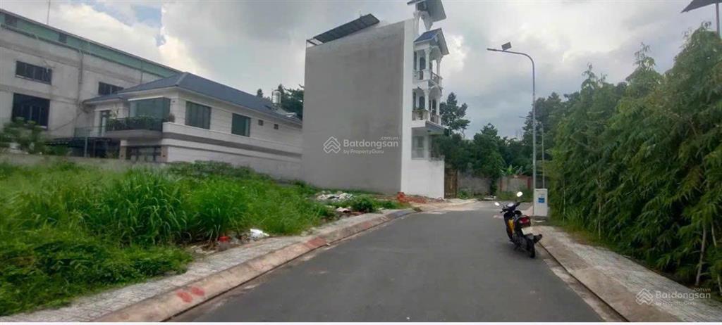 Đầu tư đất từ 2tỏi050 liền kề ngay phạm văn đồng gần vincom thủ đức đường 7m shr