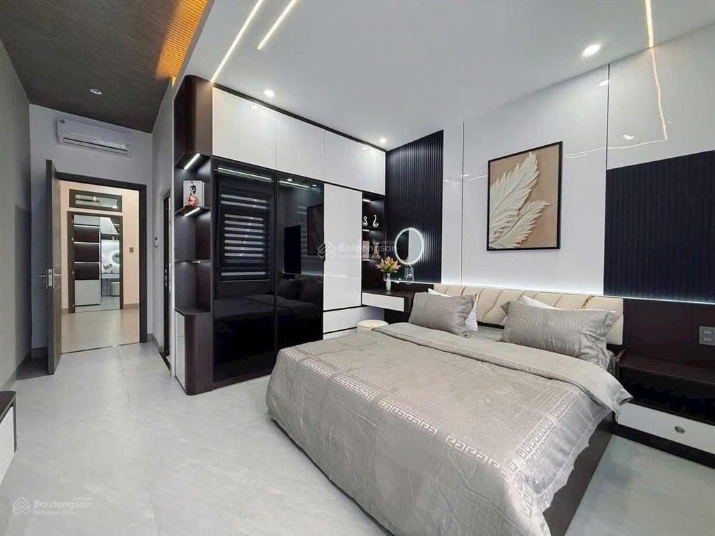 Cơ hội đầu tư nhà riêng quận 9 chỉ 2 tỷ 950 ngay hoàng hữu nam  ltm sẵn hd thuê 16 triệu / tháng