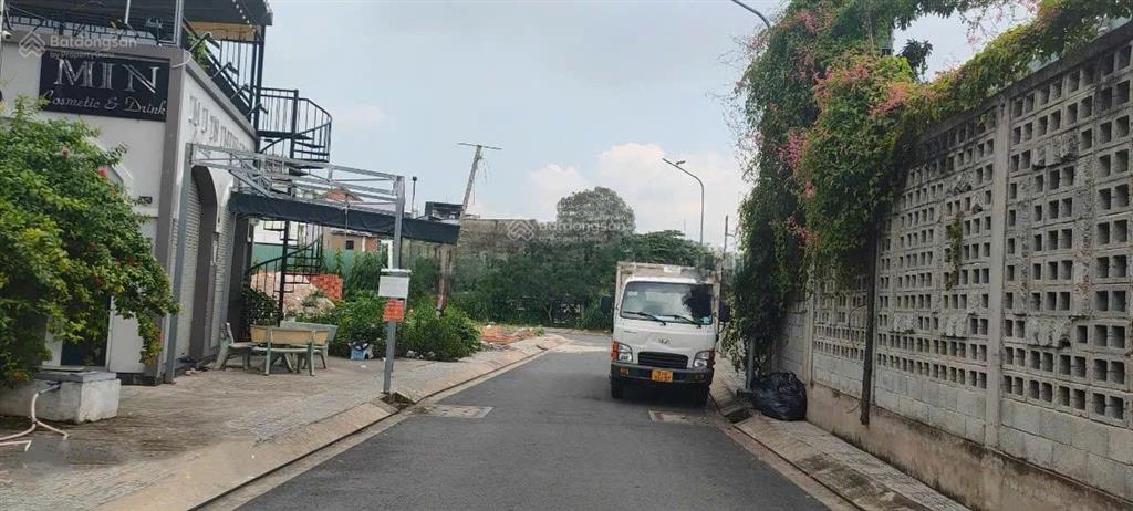 Đất nền sổ hồng riêng  giá f0 đường phạm văn đồng, phường linh tây, q. tđ  dt 67.3m2/2tỷ350