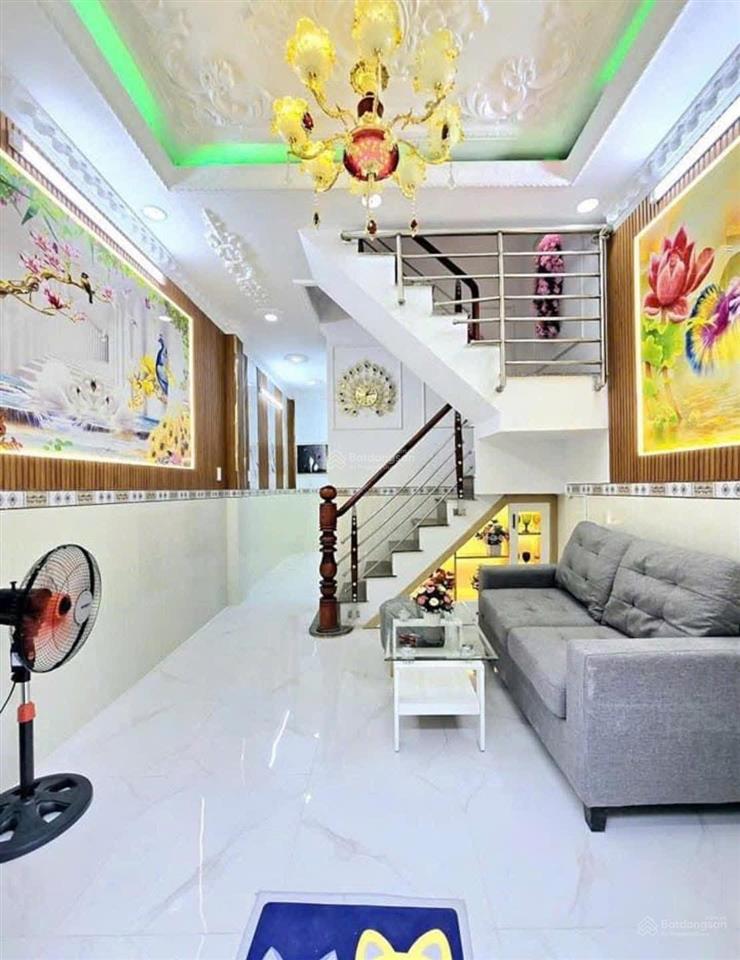 Bán lỗ còn 2,4 tỷ nhà nguyễn đình chiểu, q.3 | dt 67,5m2 | hẻm 6m | hợp đồng thuê sẳn | shr