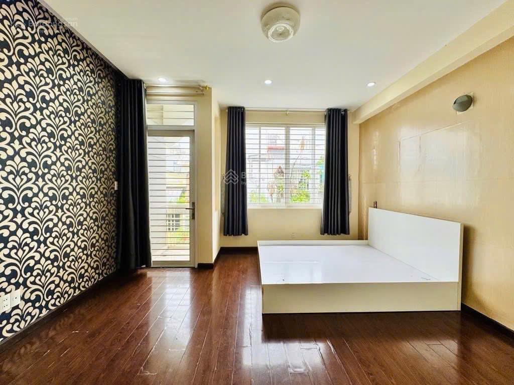 Diện tích 95,6m2  giá 3 tỷ 6 ngay kha vạn cân, thủ đức  hẻm 8m  cách mặt tiền chỉ 5 căn nhà !