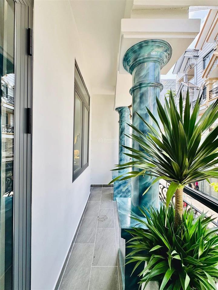 2,7 tỷ nhà bán ngay quang trung, gò vấp  dt 50m2 ( 4x12,5 )  hẻm 6m  full nội thất  chốt ngay