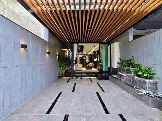 9 tỷ 2  nhà phong cách hiện đại trung tâm quận 2, gần techcombank trần não. dt lớn 55m2, shr