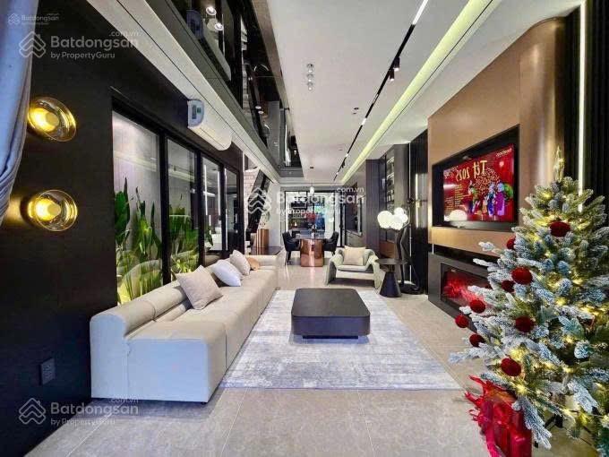 9 tỷ 2  nhà phong cách hiện đại trung tâm quận 2, gần techcombank trần não. dt lớn 55m2, shr