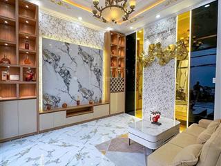 Hạ giá bán lỗ nhà ngay lê văn việt tặng full nội thất hxh shr, buôn bán sầm uất gần ngay vincom