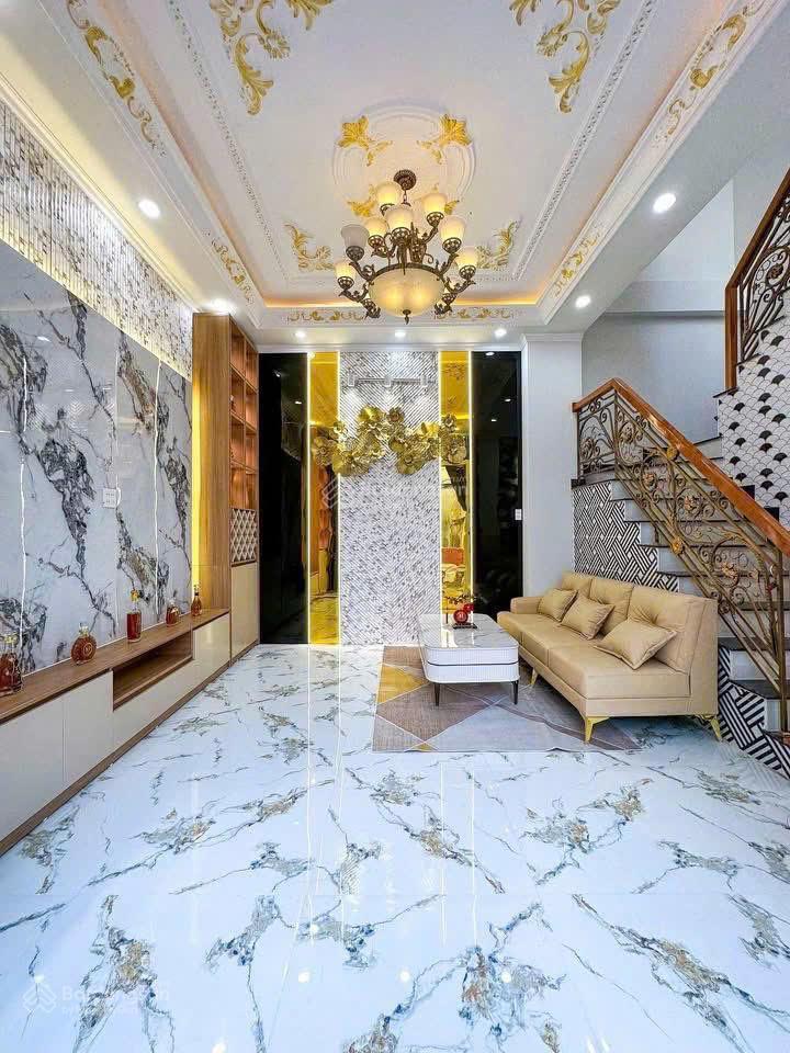 Hạ giá bán lỗ nhà ngay lê văn việt tặng full nội thất hxh shr, buôn bán sầm uất gần ngay vincom