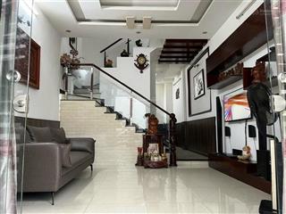 Đối diện ủy ban ngay trung tâm hành chính chính chủ căn kha vạn cân giá 3 tỷ gộp tiền bán trong tết