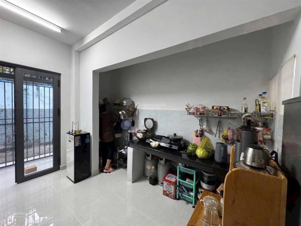 Bán nhà đường số 10, hiệp bình chánh, thủ đức. gần giga mall. dt 60.6m2  shr