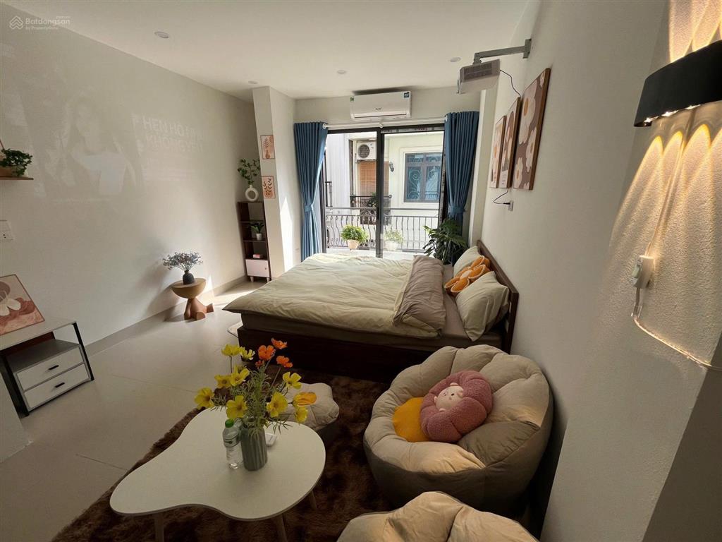 Cho thuê phòng trọ 30m2 ngay hồ tây, ô tô cách nhà 20m, nhận xe điện, cho nuôi pet, vào ở ngay!!