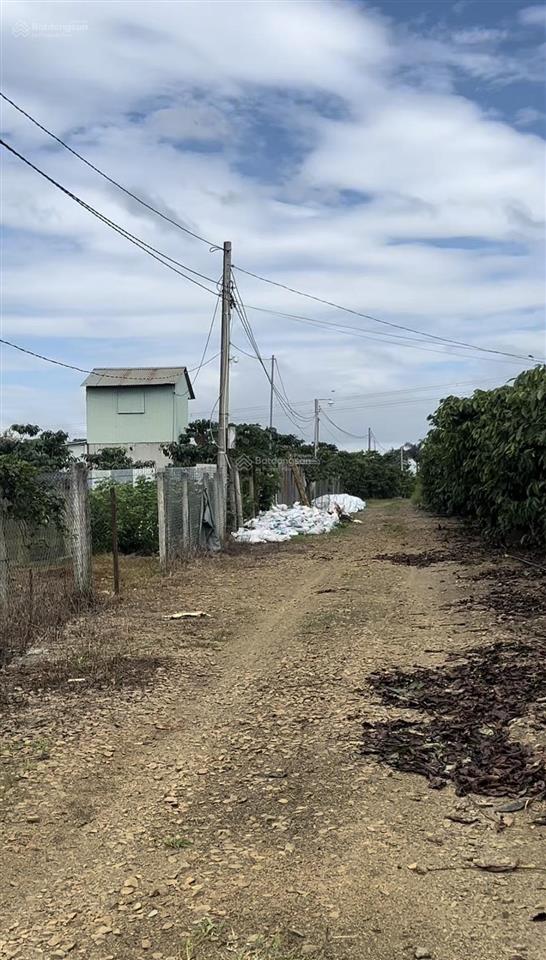 Kế khu dự án golden city, nguyễn căn cừ, phường 1, bảo lộc  1,1 sào sẵn 500m2 thổ cư giá 2,6 tỷ