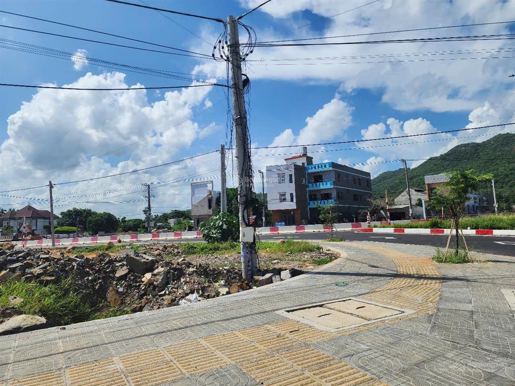 Đất mặt đường nhựa cách biển long hải 500m, giá 2,7 tỷ