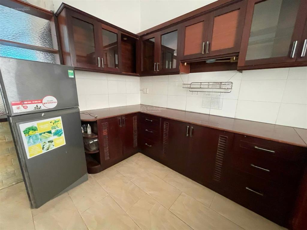 Cho thuê biệt thự phú mỹ hưng, cạnh công viên nam viên 2ha, 7x18m, sân vườn, 4pn, 4wc, sân thượng