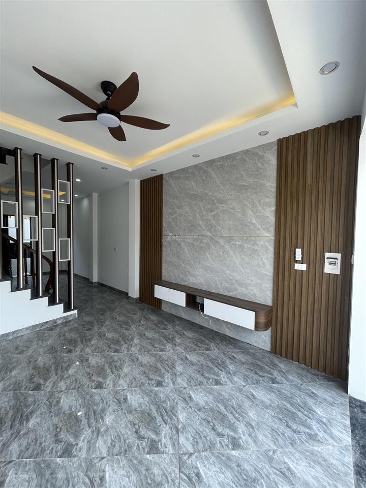 Bán nhà đồng mai 4tx35m2, gần trường, chợ. 200m đường xe buýt, 10 phút bến xe yên nghĩa giá 3,65 ty