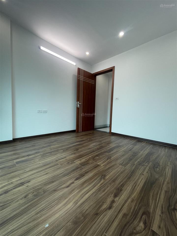 Bán nhà đồng mai 4tx35m2, gần trường, chợ. 200m đường xe buýt, 10 phút bến xe yên nghĩa giá 3,65 ty