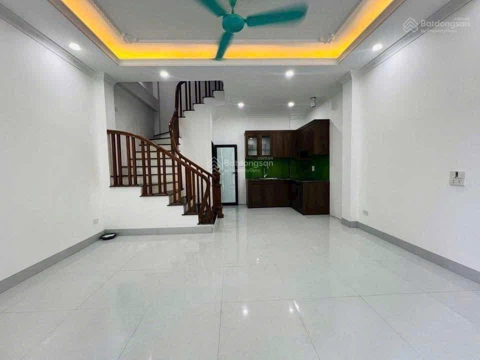 Bán nhà bích hoà 5tx32m2, ql21b vành đai 4  50m trạm xe buýt  1,5km phố xốm giá 3,65 tỷ