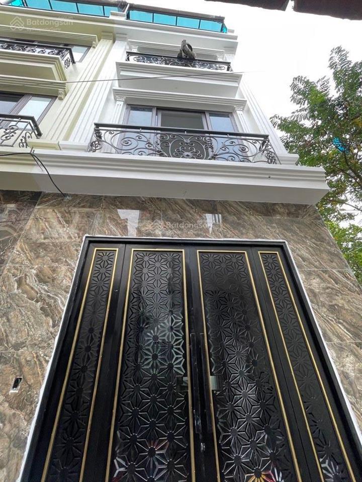 Bán nhà 4 tầng mới  ngõ thông gần cầu nhật tân  thành phố thông minh