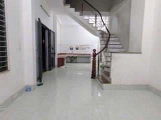 Bán nhà căn góc 3 tầng dân xây chắc chắn gần cầu nhật tân, nằm trong thành phố thông minh