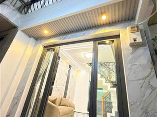 Cô chú gửi bán nhà đường trần quang diệu p. 14 q. 3 60m2. hẻm 5m ô tô thoáng mát