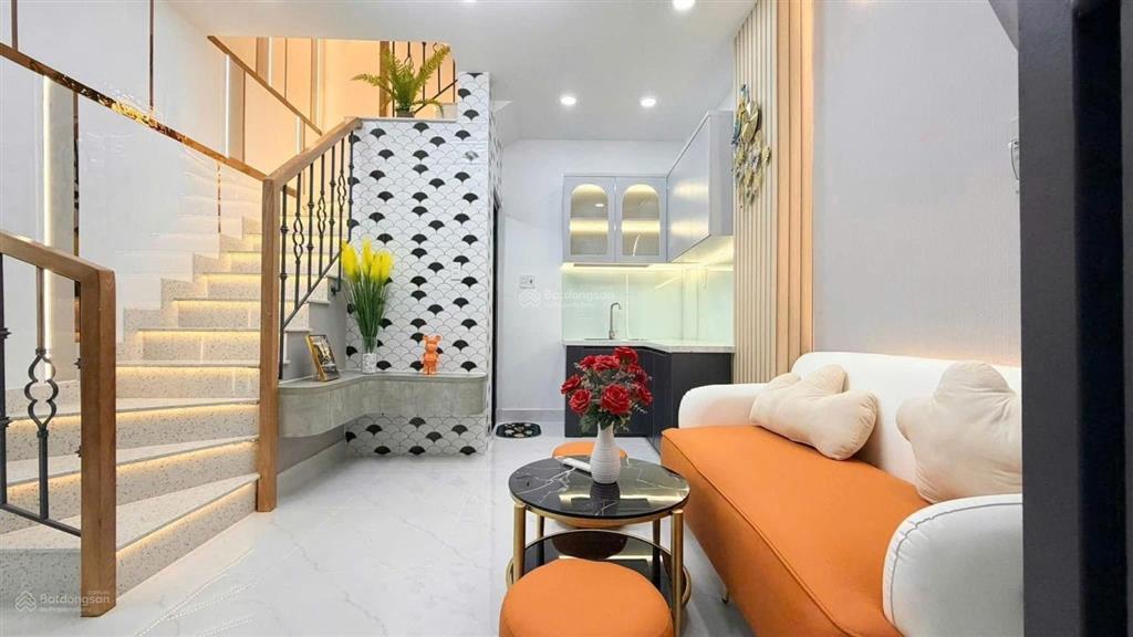 Đổi nhà to hơn cần bán nhà trần cao vân, p.11, phú nhuận có sổ (48m2) hẻm thông oto