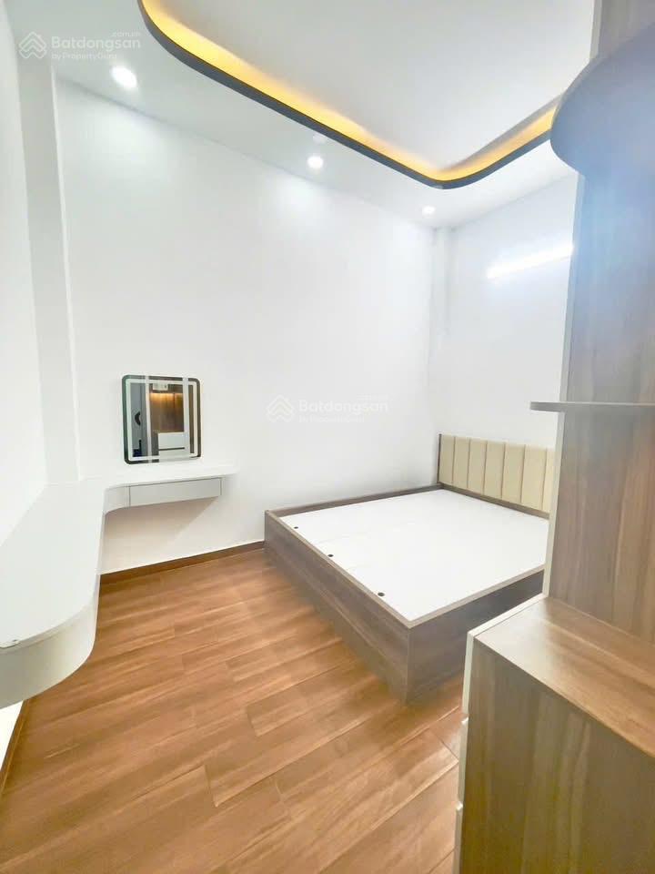 Chủ bán nhà hoàng diệu, phú nhuận 2tỷ9 64m2 cách sân bay 5 phút, nhà mới rộng rãi phong thuỷ đẹp