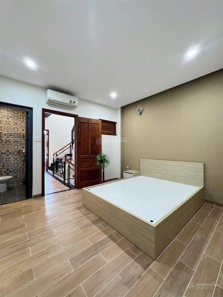 Chú sáu bán nhà bàn giá 4tỷ5 giao nội thất cơ bản đoàn thị điểm, p1, phú nhuận. diện tích 60m2