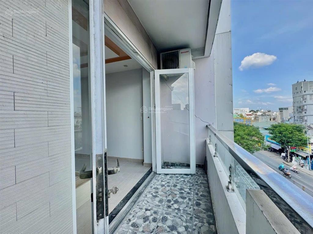 Cho thuê căn hộ studio ban công & đẩy đủ tiện nghi rộng 25m2 ngay nguyễn oanh