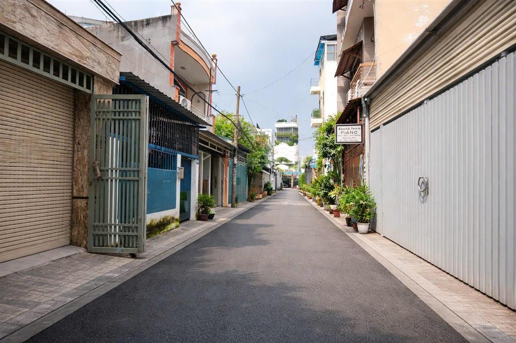 Hẻm 8m đường tân sơn nhì thông trường chinh  4mx20m  nhà 2 lầu mới đẹp vào ở liền. giá 9 tỷ 5 tl