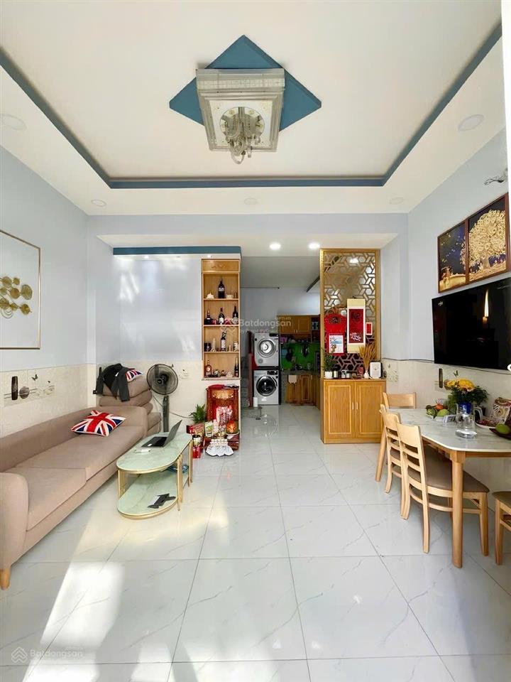 Đường xe hơi 4m  nhà đúc 2 tầng  ngay vườn lài  thpt trần phú  phú thọ hoà