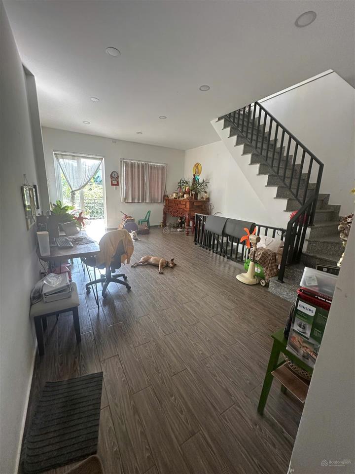 Chuyển công tác về bắc nên cần bán nhà gấp kdc long hậu giá tốt, đầy đủ pháp lý