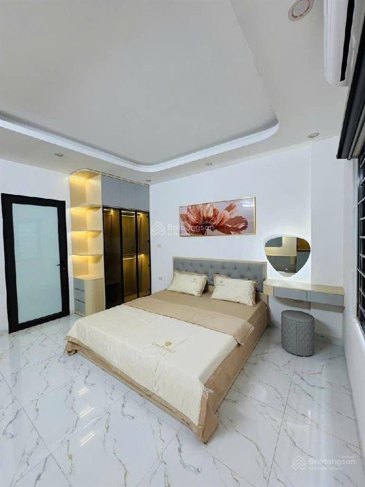 Siêu phẩm lô góc trần khát chân kinh doanh đỉnh