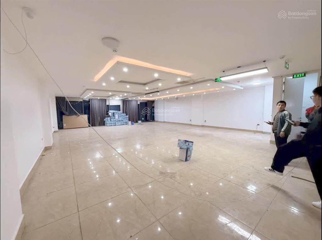 Cho thuê tòa nhà vp mp vạn phúc hà đông 160m x 7t thang máy tòa nhà có hầm kinh doanh sầm uất