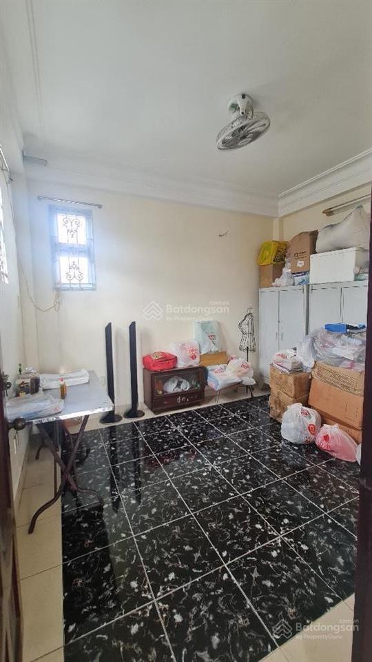 Ngay hẻm 180 lạc long quân  4x18  3 tầng nhà mới vào đón tết  chỉ 10 tỷ hai