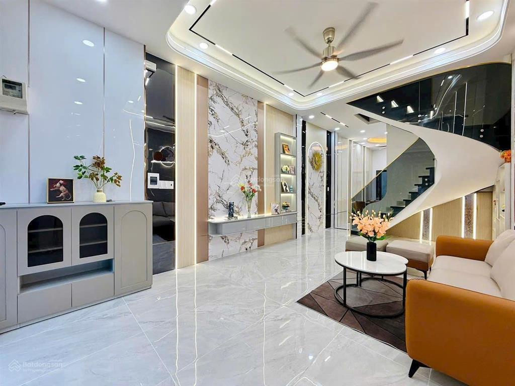 Nhà 58m² hẻm ô tô điện biên phủ, q3. xây 1 trệt 1 lầu st, gần vòng xoay lý thái tổ. giá 2.46 tỷ