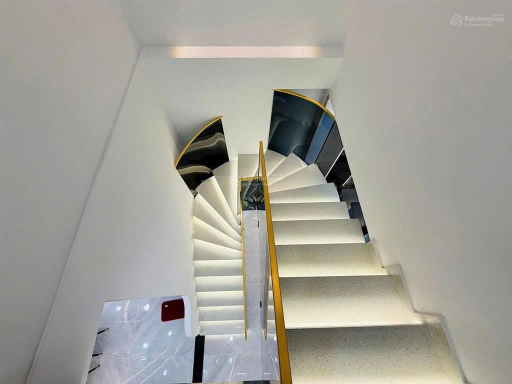 Nhà 58m² hẻm ô tô điện biên phủ, q3. xây 1 trệt 1 lầu st, gần vòng xoay lý thái tổ. giá 2.46 tỷ