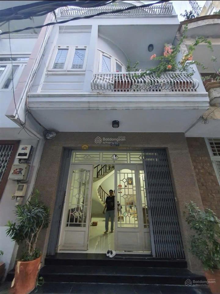 Nhà phố khu cư xá điện lực trần não q.2 3 tầng ngang 4.5m vuông vức chỉ 12.5 tỷ . có trả có bán