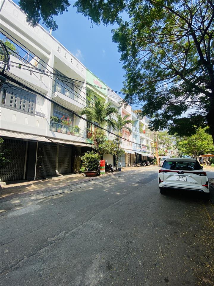 Bán nhà quận 8, tạ quang bửu, xe tải đỗ cửa, 2 tầng tiện xây mới, 8 x 10m, nhỉnh 5 tỷ