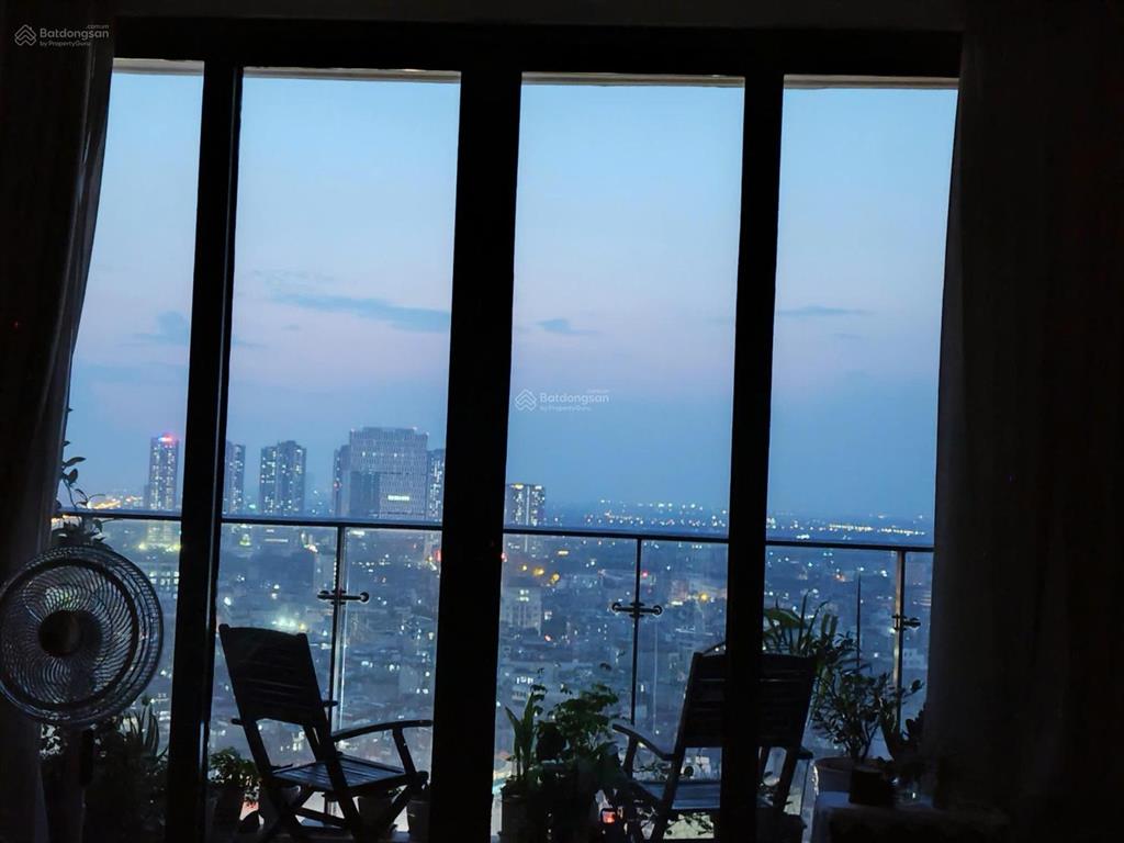 Mình chính chủ bán nhanh căn hộ 129 m 3pn  nội thất full đồ tại dự án indochina iph cầu giấy