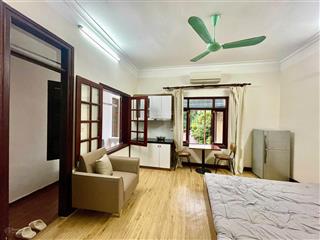 Cho thuê căn hộ phố bà triệu, dt 40m2, gồm 1pn, đầy đủ nội thất, vệ sinh khép kín, giá 7,2tr/tháng