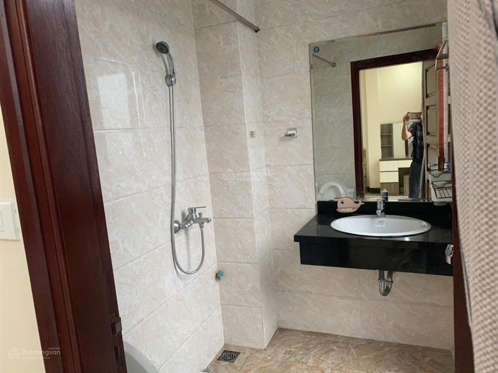 Cho thuê căn hộ phố tôn thất thiệp, dt 80m2 gồm 2pn, full nội thất, giá 16tr/tháng