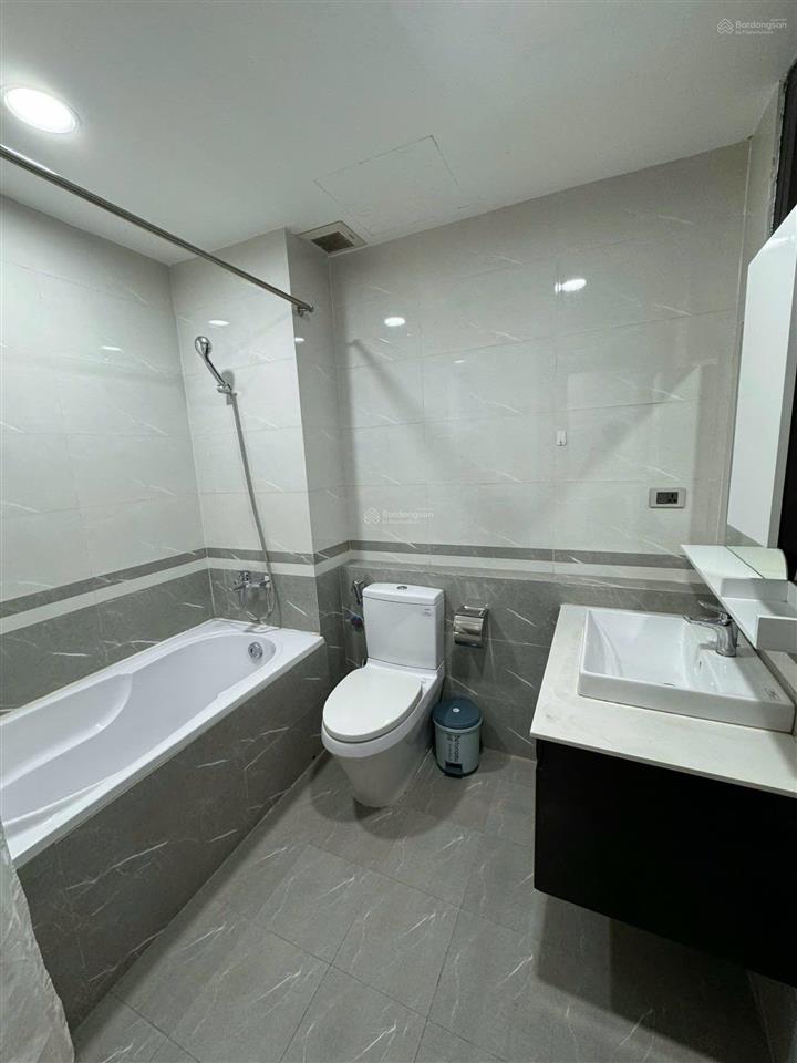 Cho thuê căn hộ trúc bạch  châu long, dt 40m2, gồm 1 pn, full nội thất, khép kín giá thuê 9,5tr/th