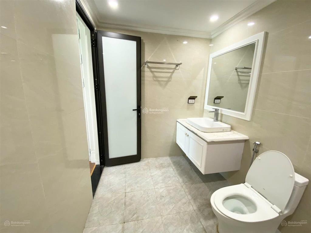 Căn hộ cao cấp đầy đủ nội thất phố mai hắc đế, dt 80m2, gồm 2pn, giá 20tr. full dịch vụ tòa nhà